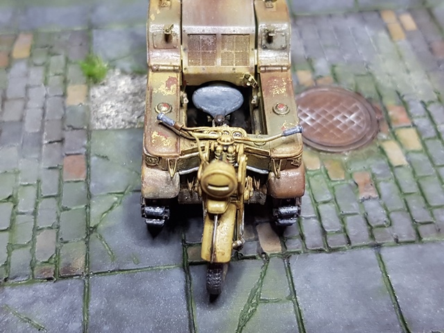 Moto chenillée Kettenkrad