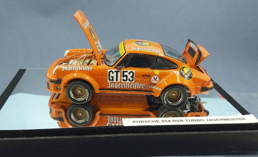 Porsche 934 RSR Jägermeister