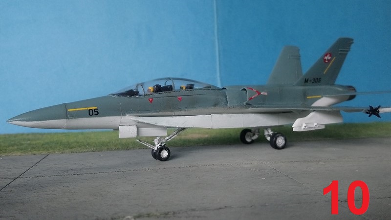 Petit délire autour du F 18 H de chez Revell